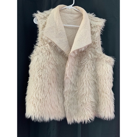 Jackets & Blazers - Faux fur vest